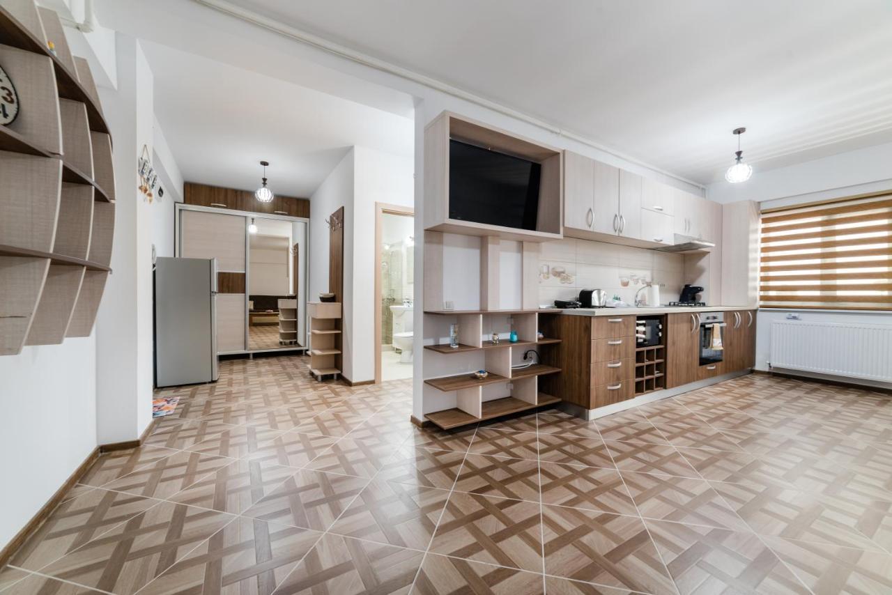 Derya Suites - Mamaia Nord Năvodari Extérieur photo