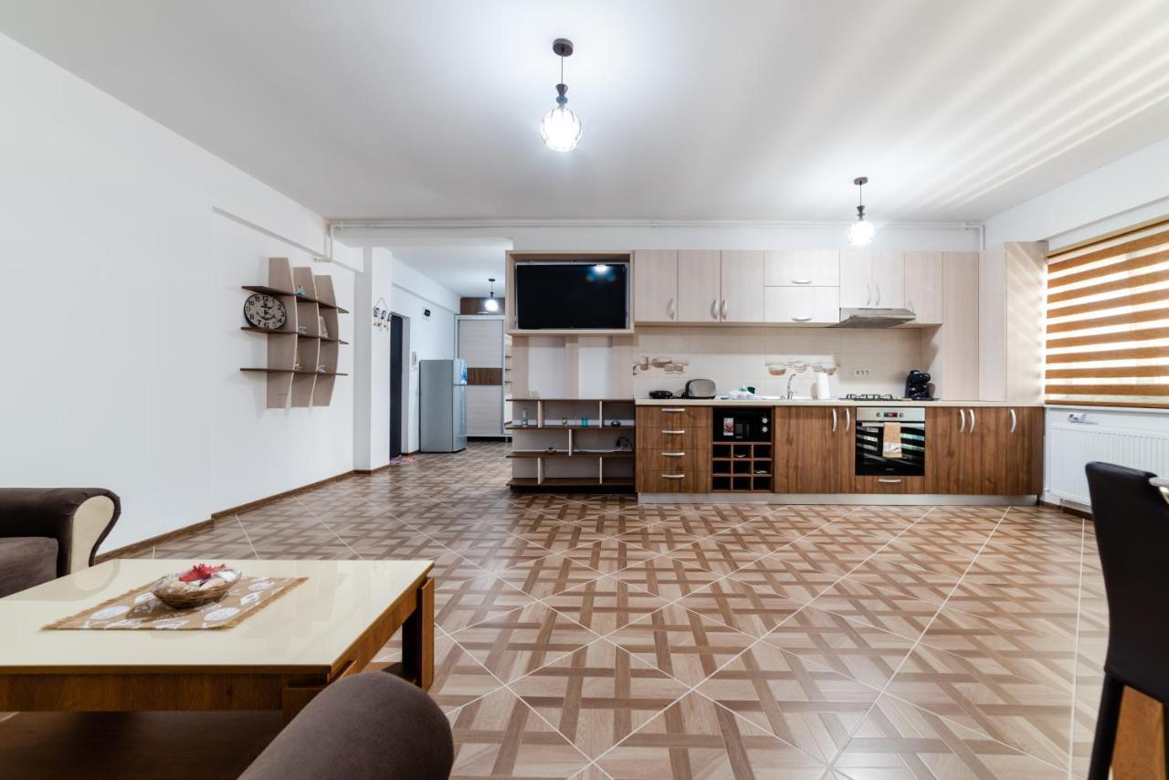 Derya Suites - Mamaia Nord Năvodari Extérieur photo