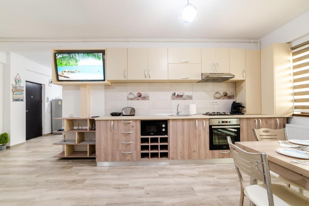 Derya Suites - Mamaia Nord Năvodari Extérieur photo
