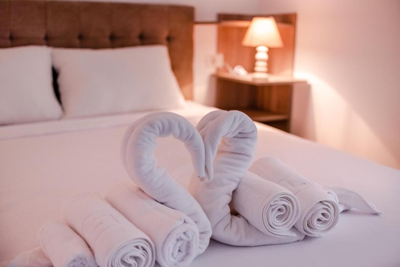 Derya Suites - Mamaia Nord Năvodari Extérieur photo