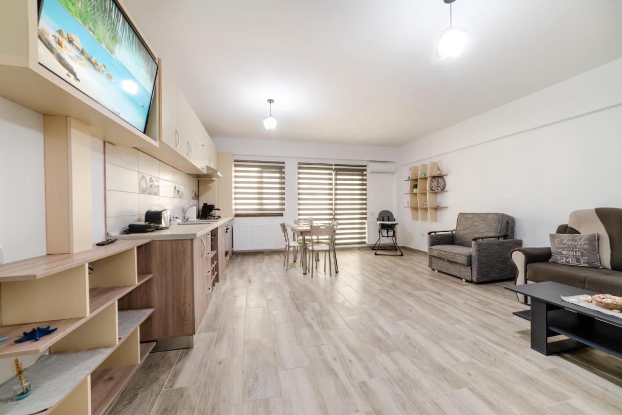 Derya Suites - Mamaia Nord Năvodari Extérieur photo